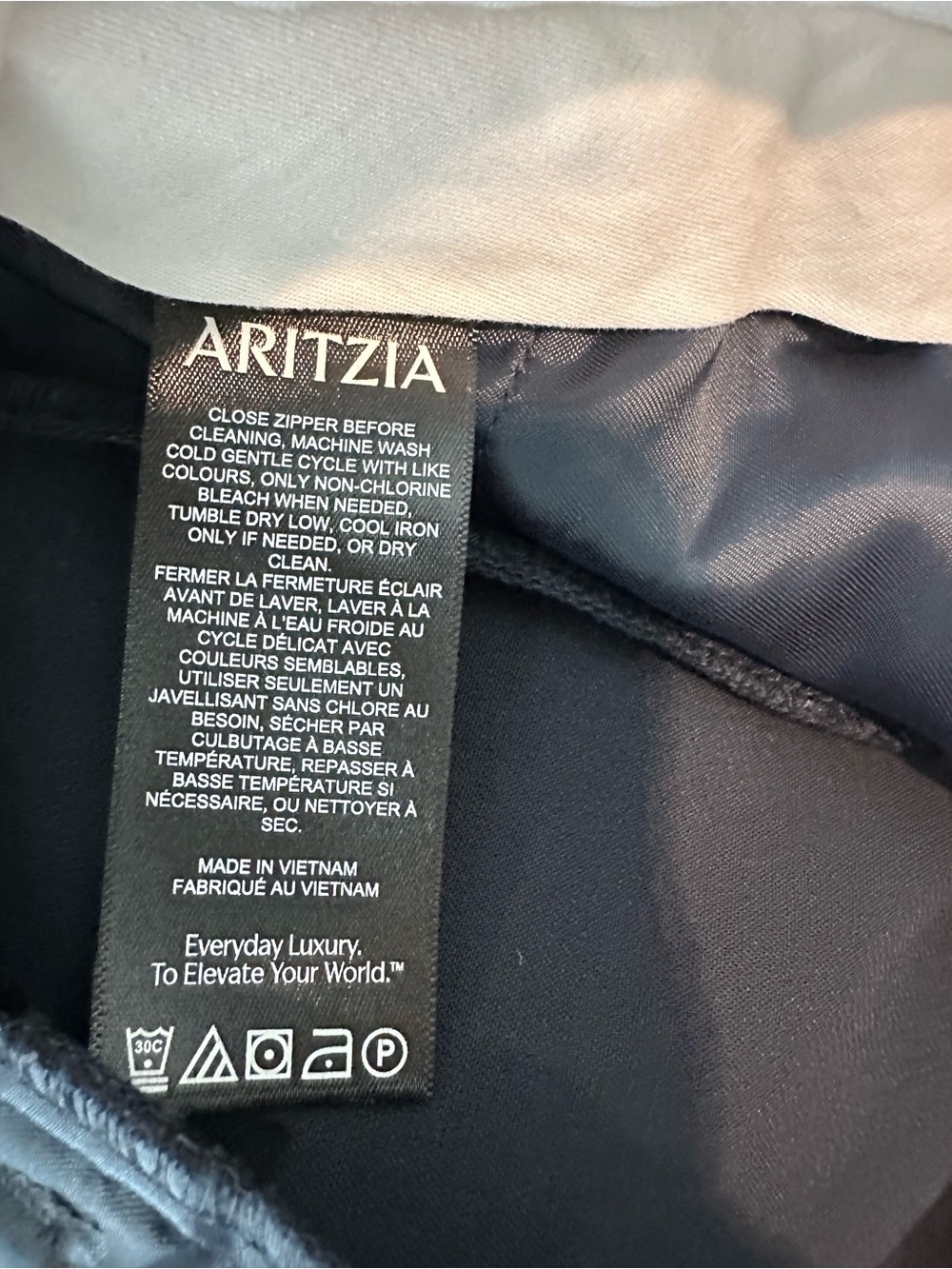 Aritzia The Effortless Pant in Navy 8 Short - Picture 6 of 7